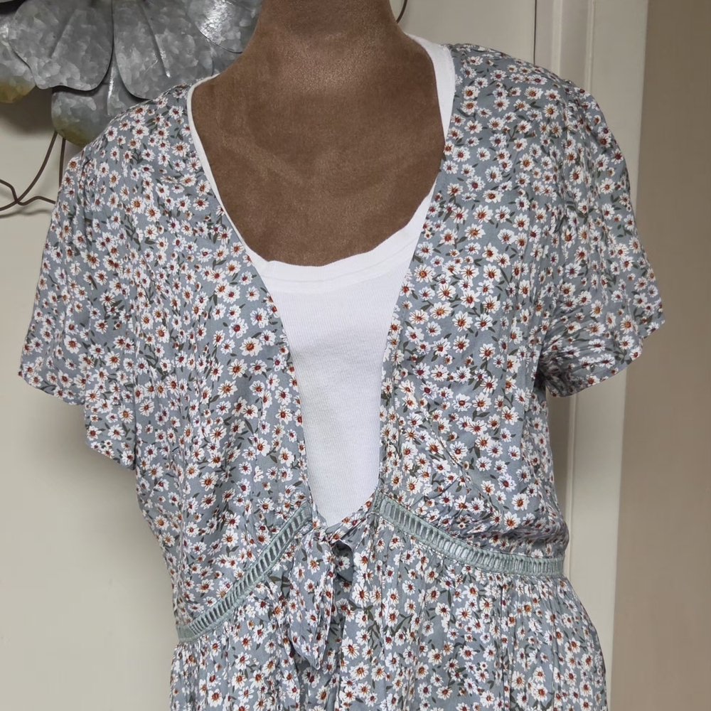 Kori Green Daisy Print Tie-Front Shirt SzM